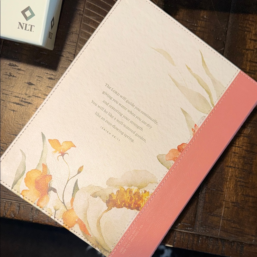NEW NLT Wide Margin Journaling Bible - Dusty Pink Blossoms - Picture 4 of 5